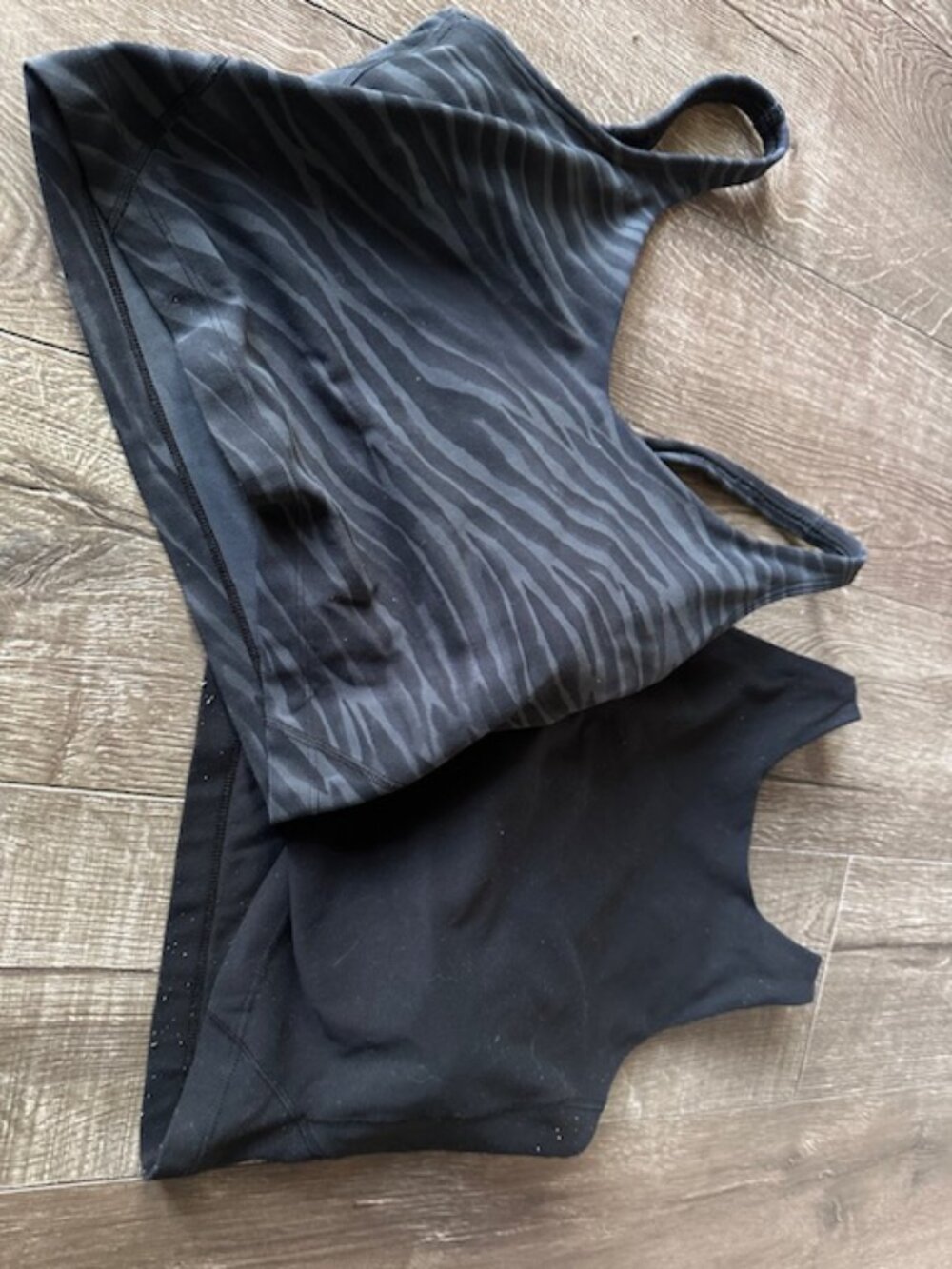Lululemon Align tanks size 4